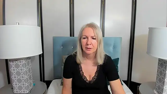 Snapshot of EricaTop chatting on 02-10-26, 09:14 EricaTop online show from 02-10-26, 09:14