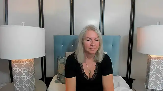 EricaTop online show from 10-06-25, 04:08