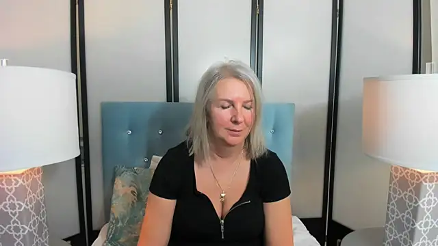 EricaTop online show from 02-19-25, 07:59