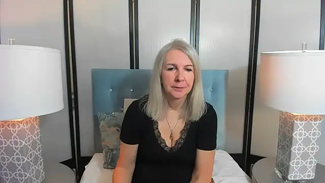 EricaTop online show from 12-14-25, 06:08