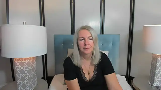 EricaTop online show from 11-06-25, 09:30