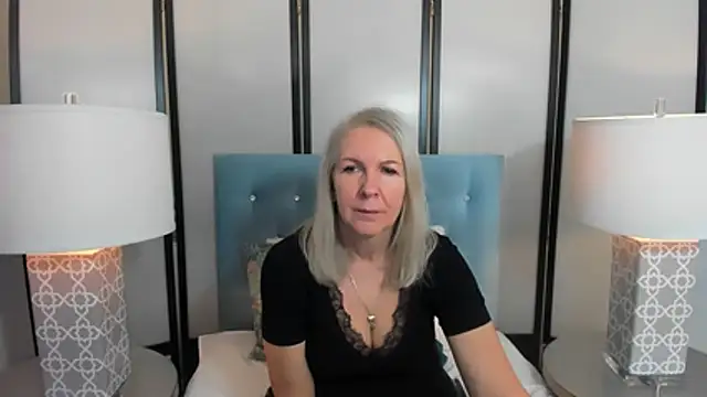 EricaTop online show from 12-18-25, 09:29