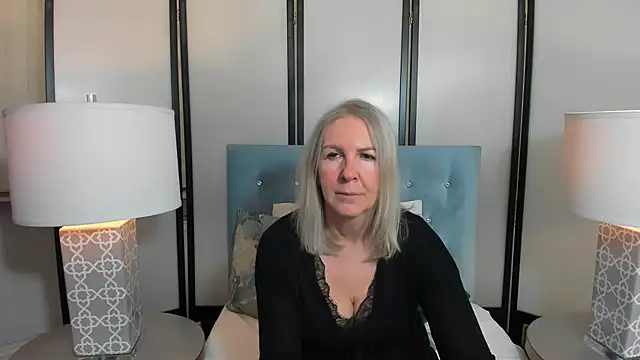 Snapshot of EricaTop chatting on 02-04-26, 06:58 EricaTop online show from 02-04-26, 06:58