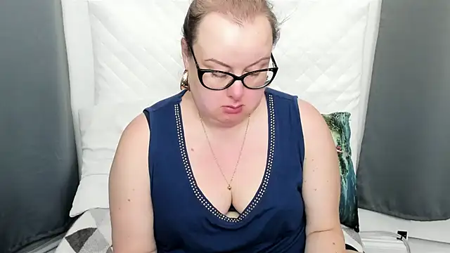 dirtyBonnie online show from 11-20-25, 04:46