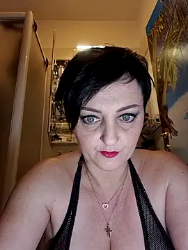 Snapshot of lucillabollente chatting on 02-15-26, 05:08 lucillabollente online show from 02-15-26, 05:08