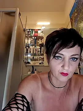 lucillabollente online show from 07-27-26, 03:57