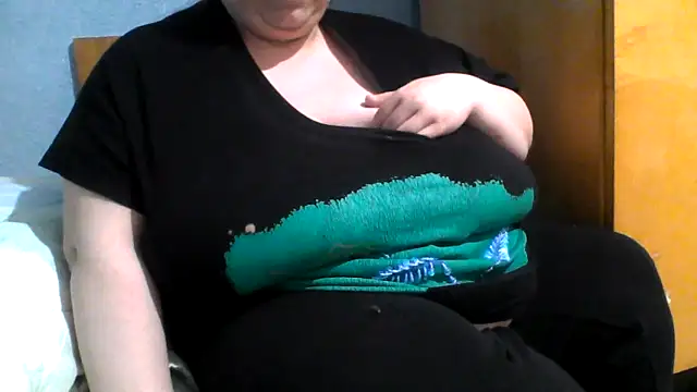 hotbbwAssxx online show from 04-28-26, 07:07