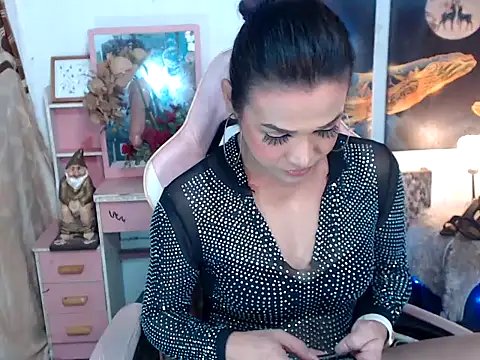 AsianMariaTs online show from 11-18-25, 02:53