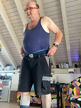 wankcellar online show from 06-24-26, 11:20