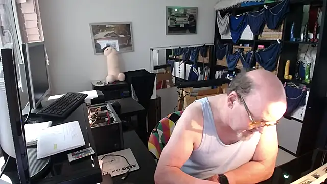 wankcellar online show from 10-25-25, 10:36