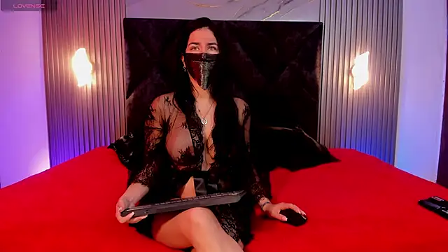 Zafira Alabi online show from 10-26-25, 05:57