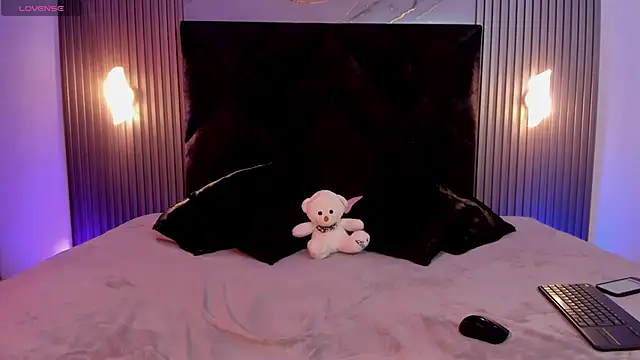 Zafira Alabi online show from 11-09-25, 04:00