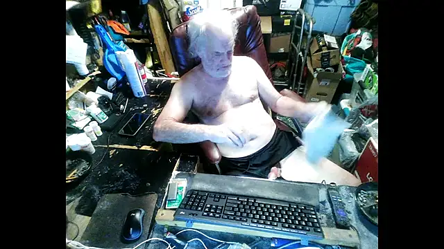 russtee online show from 01-15-26, 07:39