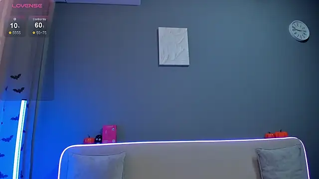 Malika Lisan online show from 10-31-25, 03:03