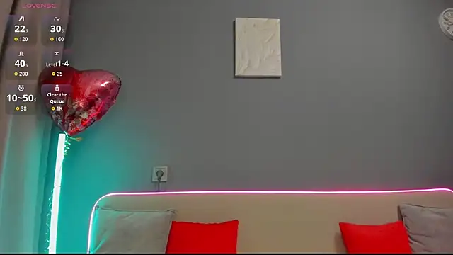 Snapshot of Malika_Lisan chatting on 02-18-26, 01:47 Malika Lisan online show from 02-18-26, 01:47