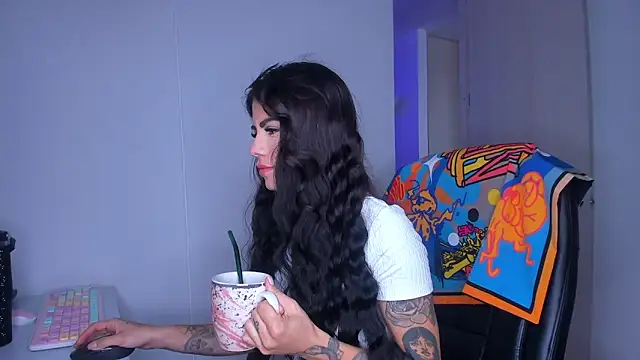 Lisegg  online show from 04-10-26, 01:29