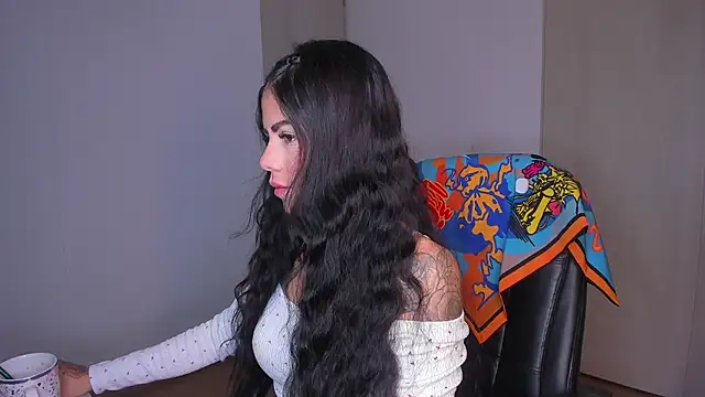 Snapshot of Lisegg_ chatting on 09-18-25, 09:45 Lisegg online show from 09-18-25, 09:45