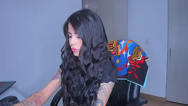 Lisegg  online show from 02-16-26, 04:27