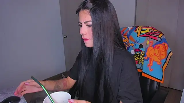 Snapshot of Lisegg_ chatting on 09-12-25, 10:04 Lisegg online show from 09-12-25, 10:04