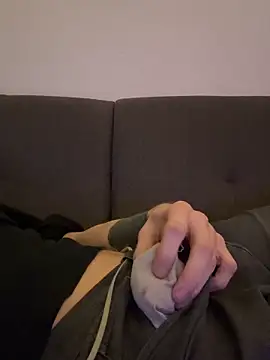 Snapshot of LionBoy1976 chatting on 11-02-25, 05:34 LionBoy1976 online show from 11-02-25, 05:34