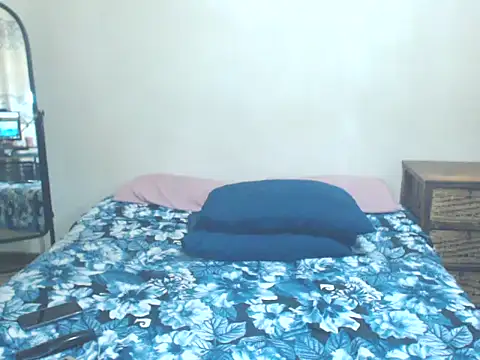 Snapshot of sexylax17 chatting on 03-12-25, 04:56 sexylax17 online show from 03-12-25, 04:56