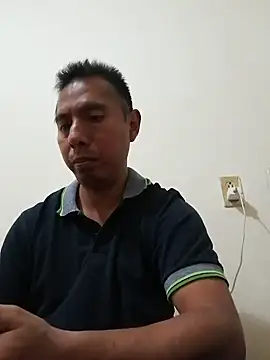 desnudo Sexoxo online show from 01-05-25, 04:04