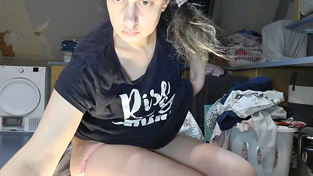 SexyAmanda32 online show from 02-23-26, 09:04