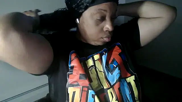 Sexymona1218 online show from 12-18-25, 09:40