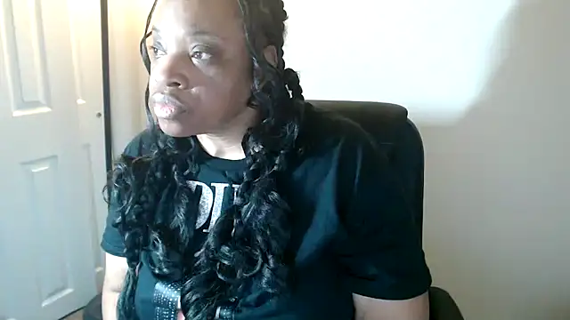 Sexymona1218 online show from 03-28-26, 07:09