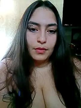 Snapshot of xandra252 chatting on 04-28-26, 02:32 xandra252 online show from 04-28-26, 02:32