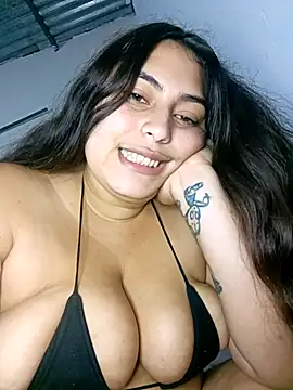 Snapshot of xandra252 chatting on 07-12-26, 06:03 xandra252 online show from 07-12-26, 06:03