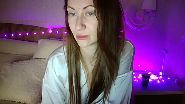 Snapshot of Luna_Hoty chatting on 03-15-25, 04:13 Luna Hoty online show from 03-15-25, 04:13