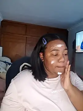 Snapshot of Daddys_girl1 chatting on 09-10-25, 04:33 Daddys girl1 online show from 09-10-25, 04:33