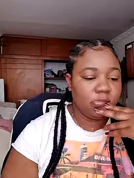 Snapshot of Daddys_girl1 chatting on 03-16-25, 05:17 Daddys girl1 online show from 03-16-25, 05:17