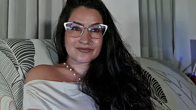 DeesseLuxure online show from 04-02-26, 04:08