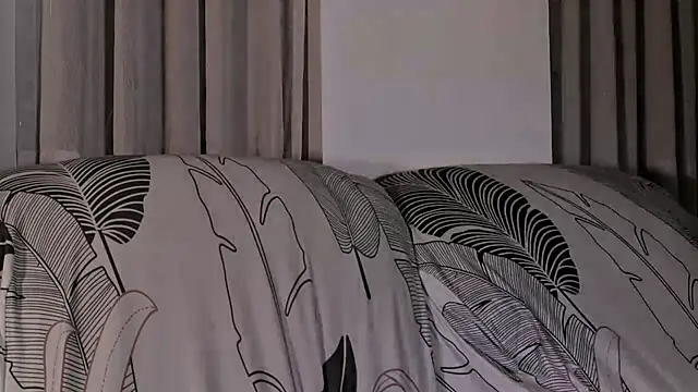 DeesseLuxure online show from 03-22-26, 04:38