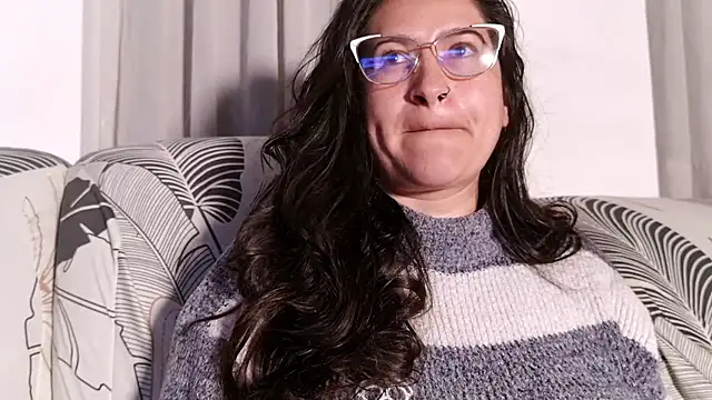 DeesseLuxure online show from 03-27-26, 06:22