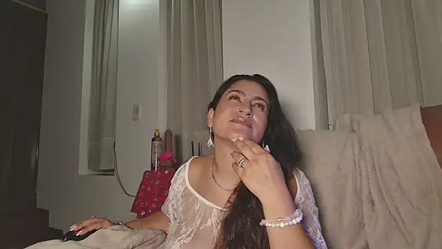 DeesseLuxure online show from 03-18-25, 07:33