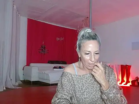 Snapshot of Sweet-Ginger chatting on 11-26-25, 02:00 Sweet-Ginger online show from 11-26-25, 02:00