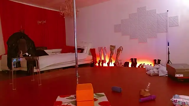 Snapshot of Sweet-Ginger chatting on 01-14-26, 08:45 Sweet-Ginger online show from 01-14-26, 08:45