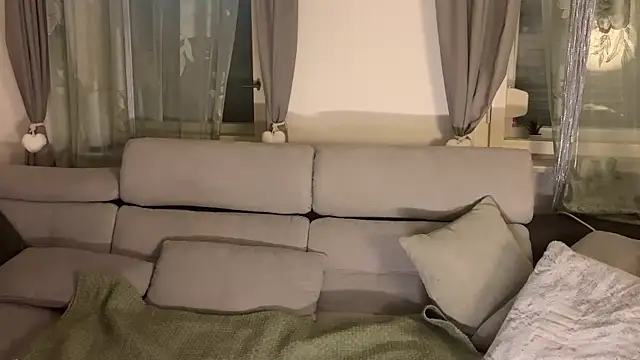 Snapshot of Monageil chatting on 03-13-25, 03:39 Monageil online show from 03-13-25, 03:39