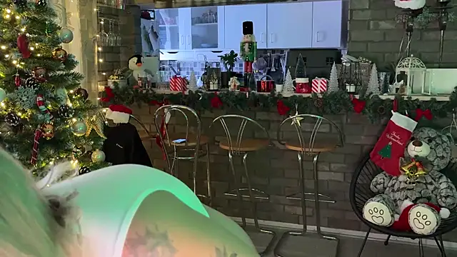 Monageil online show from 12-20-25, 09:12