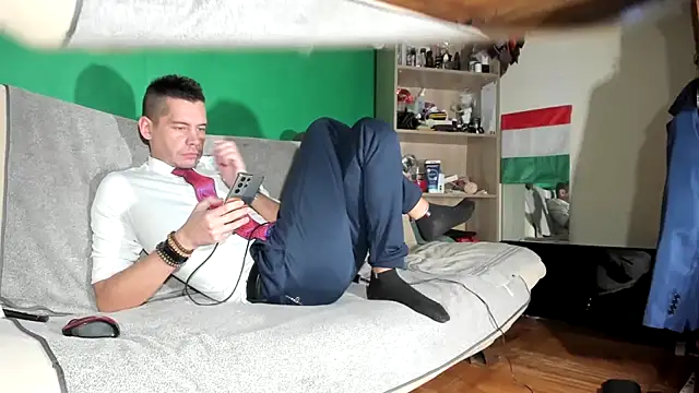 viraglaci18xh online show from 11-26-25, 12:38