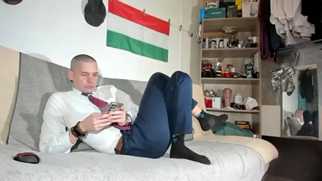 viraglaci18xh online show from 02-02-26, 05:45