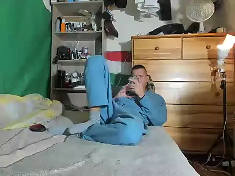 viraglaci18xh online show from 10-23-25, 10:08