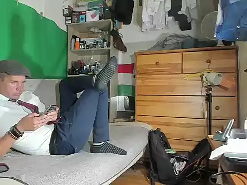 viraglaci18xh online show from 10-08-25, 06:19