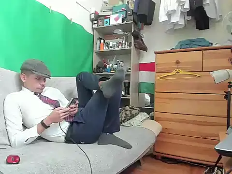 viraglaci18xh online show from 10-12-25, 01:23