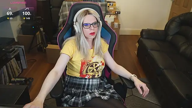 KelseyCobalt online show from 10-18-25, 08:44