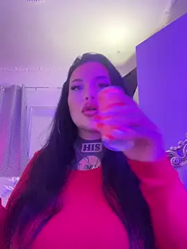 Snapshot of _MelinaCurves_ chatting on 11-08-25, 11:08 MelinaCurves online show from 11-08-25, 11:08