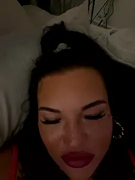 Snapshot of _MelinaCurves_ chatting on 01-09-26, 12:39 MelinaCurves online show from 01-09-26, 12:39